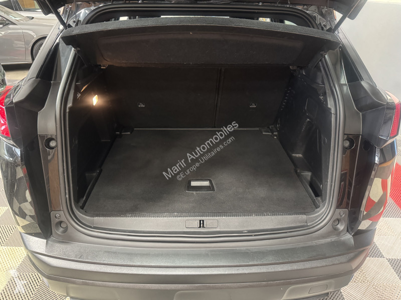 عربة نفعية Peugeot