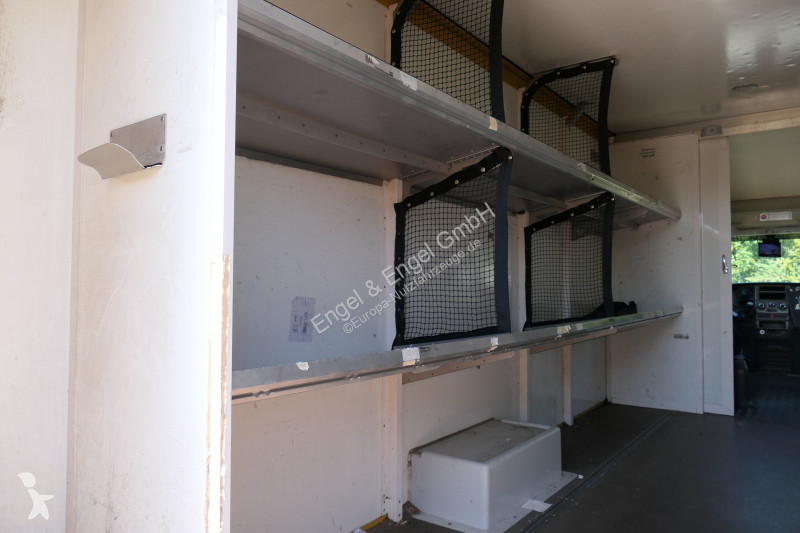 Iveco Daily 35 S11 C30C AUTOMATIK KAMERA Regale...