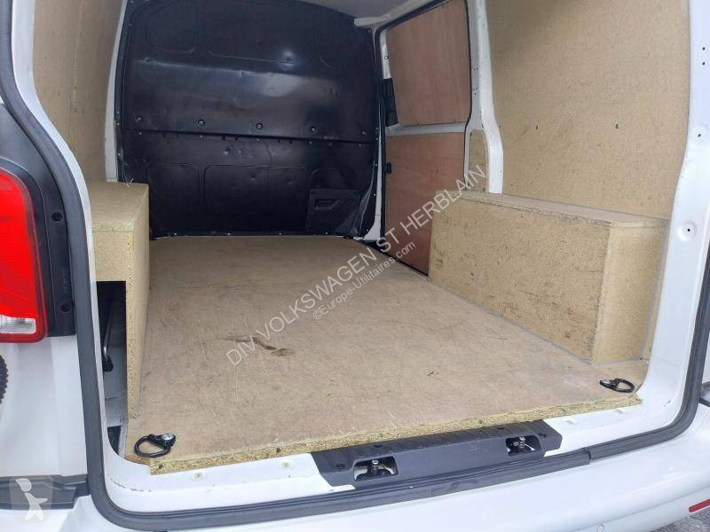 Комерційні автомобілі Volkswagen TRANSPORTER...