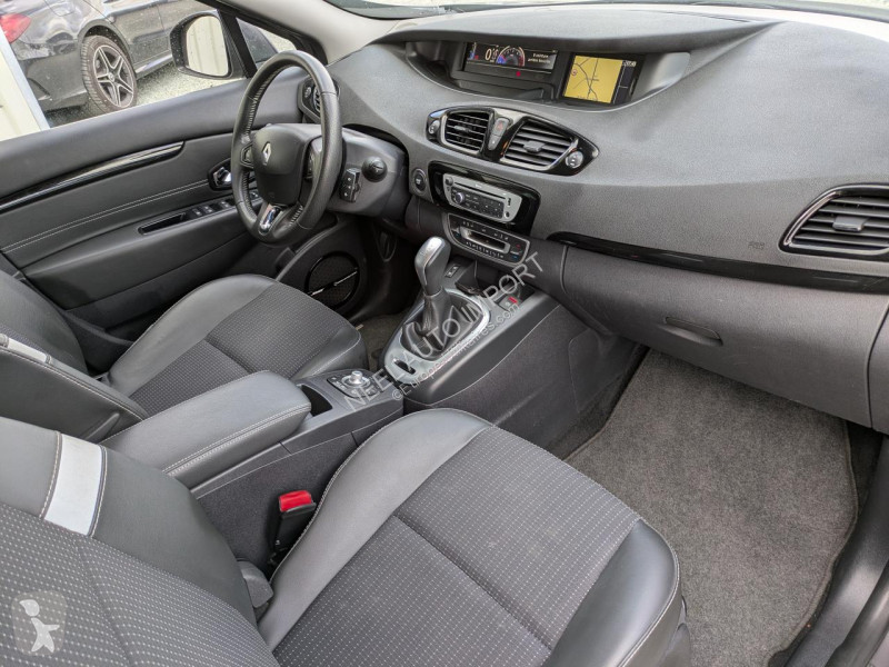 Renault SCENIC III BOSE 1.5 DCI 110CH EDC BOITE...