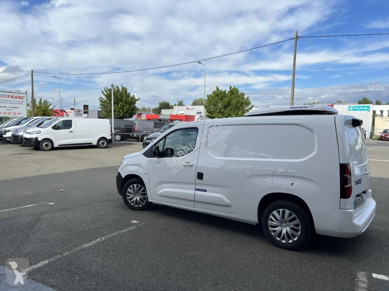 Véhicule utilitaire Peugeot