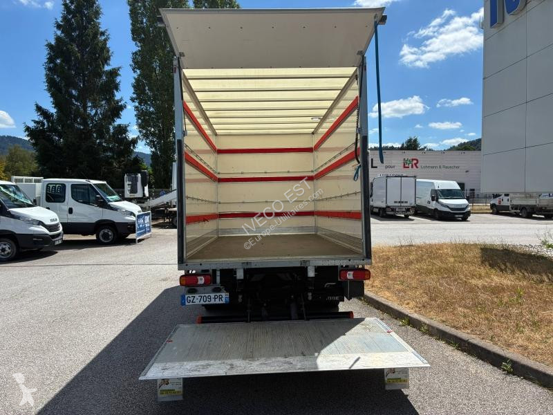 Véhicule utilitaire Iveco 3.0 - Caisse 20 m3 +...