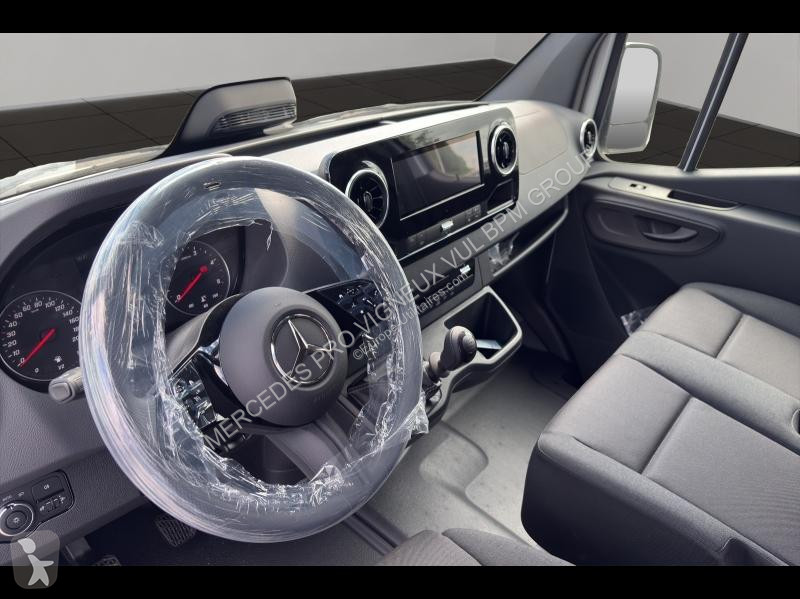 عربة نفعية Mercedes Fg 315 CDI 37 3T5 Pro