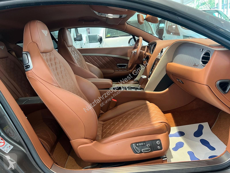 Samochód dostawczy Bentley 6.0 W12 Speed 4WD...