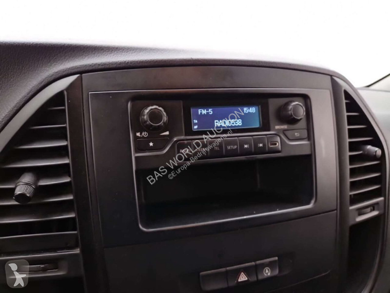 Лекотоварен автомобил Mercedes 110 CDI Lang DC...