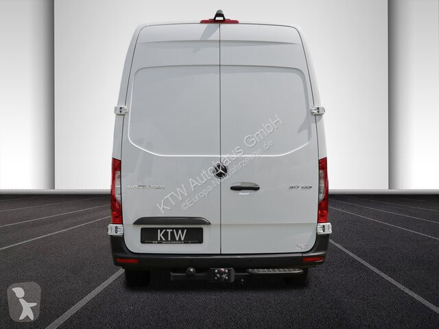 Véhicule utilitaire Mercedes Sprinter 317...