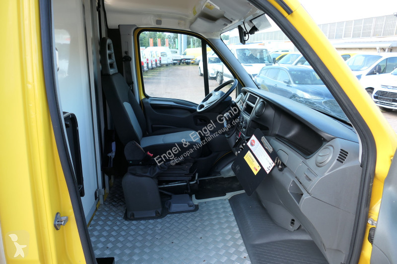 Furgoneta Iveco Daily 35 S11 C30C KURZ...
