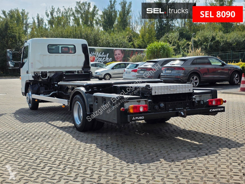عربة نفعية Fuso 7C15