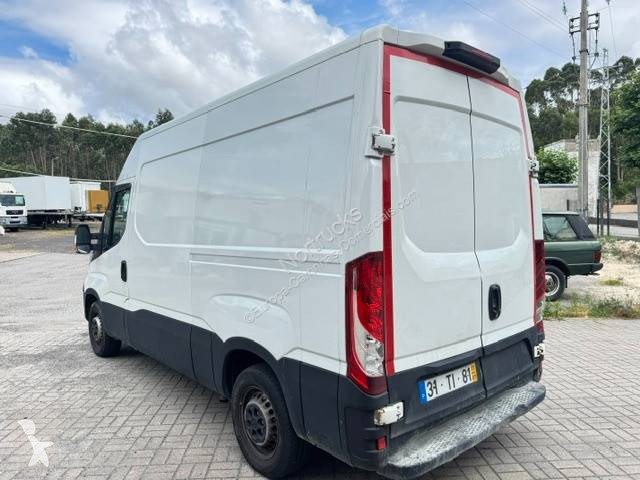 عربة نفعية Iveco