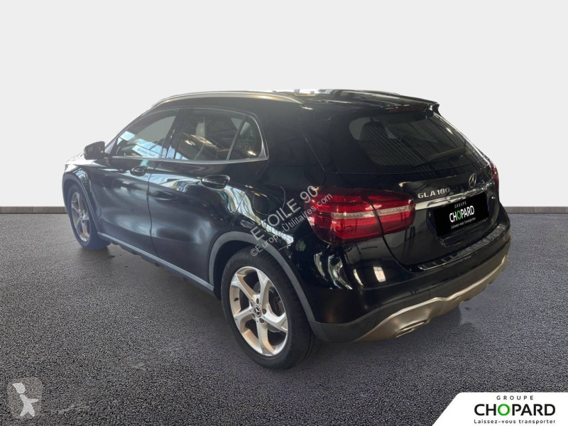 Samochód dostawczy Mercedes GLA 180 7-G DCT