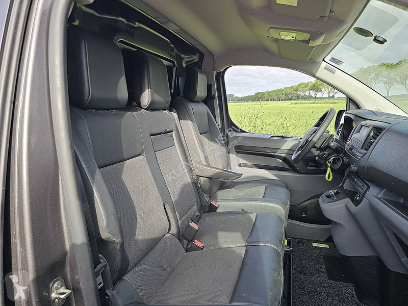 Véhicule utilitaire Toyota 2.0 L3 ac aut EURO6...