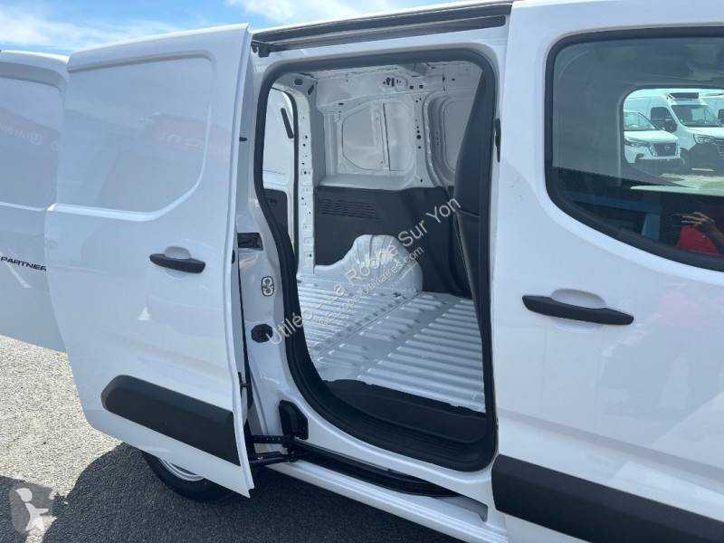 Véhicule utilitaire Peugeot