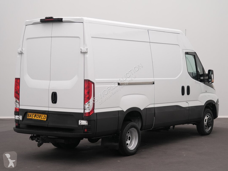 Furgoneta Iveco 35C18