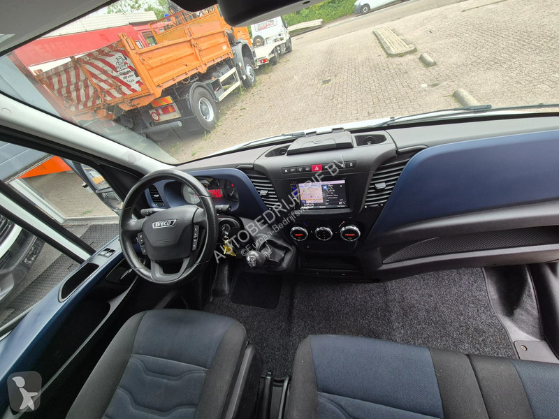 Samochód dostawczy Iveco 35C16 2.3D/ Navi/...