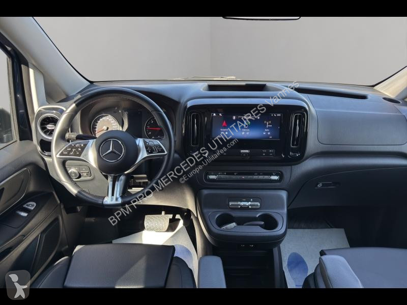 Véhicule utilitaire Mercedes Fg 114 CDI Mixto...