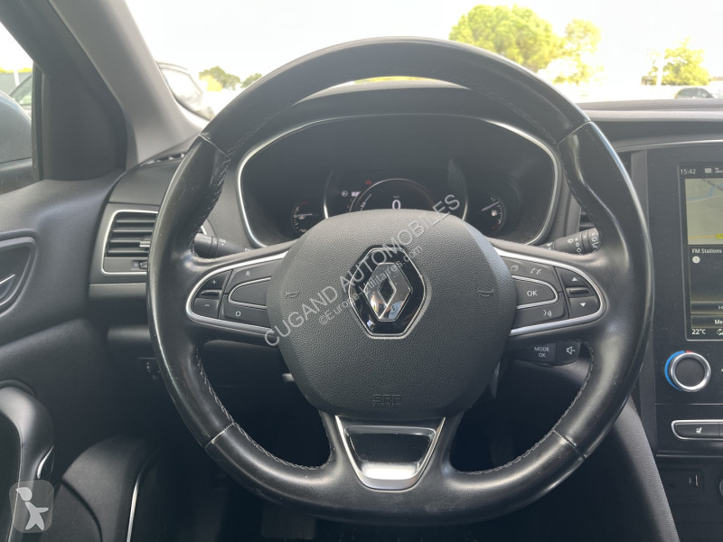 Véhicule utilitaire Renault MEGANE IV ESTATE...