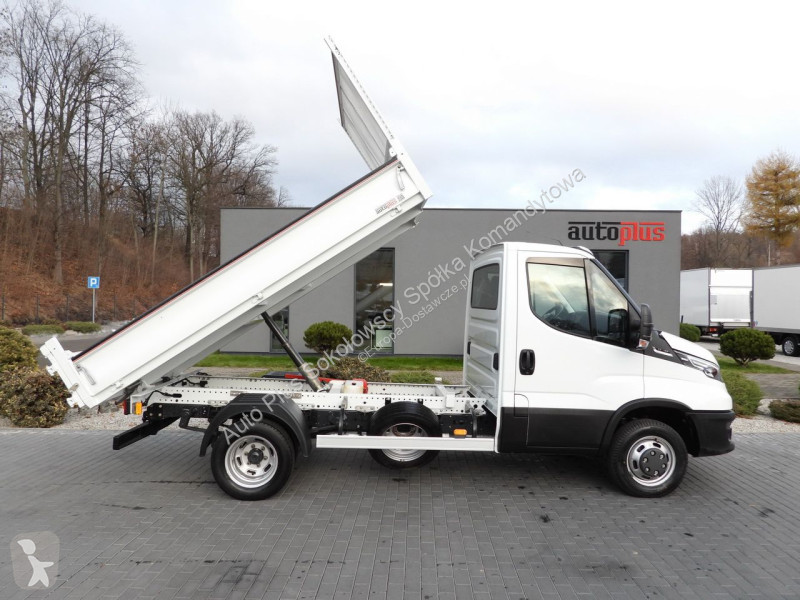 Furgoneta Iveco 35C18 DAILY