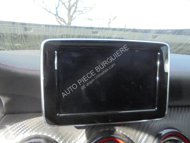 Véhicule utilitaire Mercedes 250 2.0i 210 4...