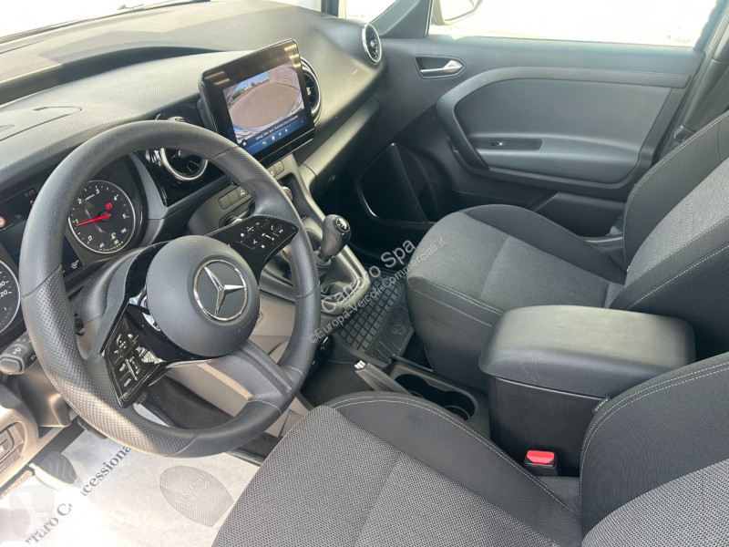 Furgoneta Mercedes W420/e