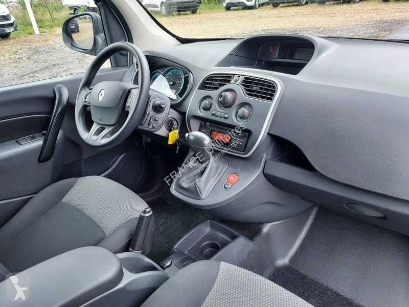 Коммерческий автомобиль Renault KANGOO II...
