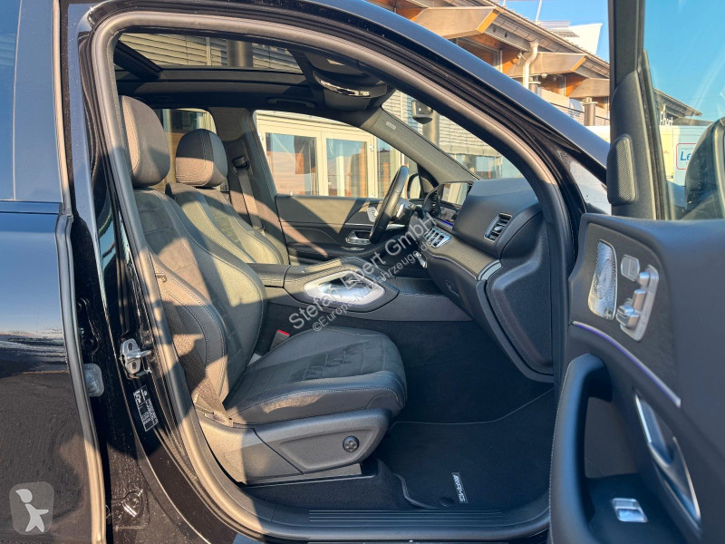عربة نفعية Mercedes 300 d AMG...