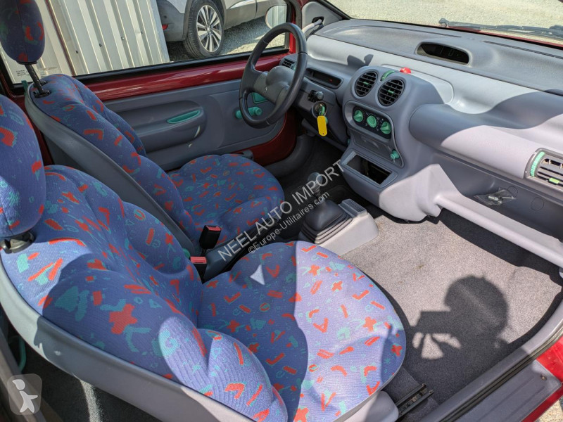 Renault TWINGO 1.2I 55CH BVM5 Transporter