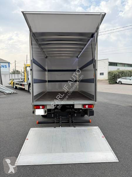 Samochód dostawczy Iveco