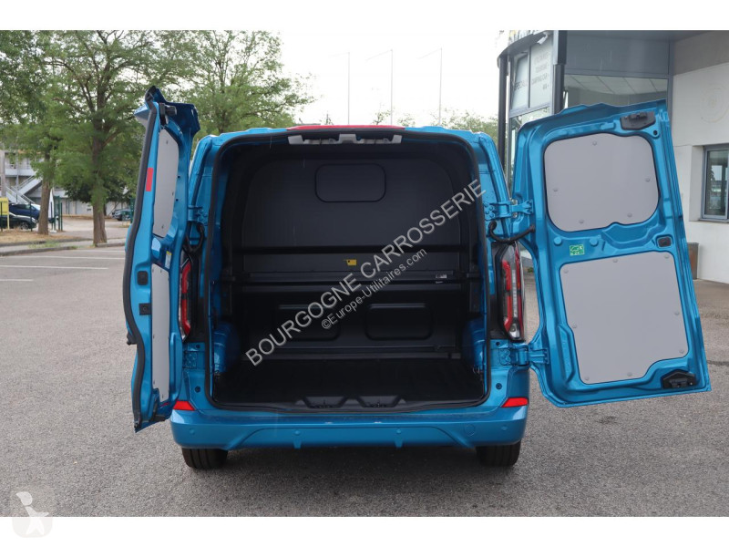 Véhicule utilitaire Ford TRANSIT CUSTOM 2.0...