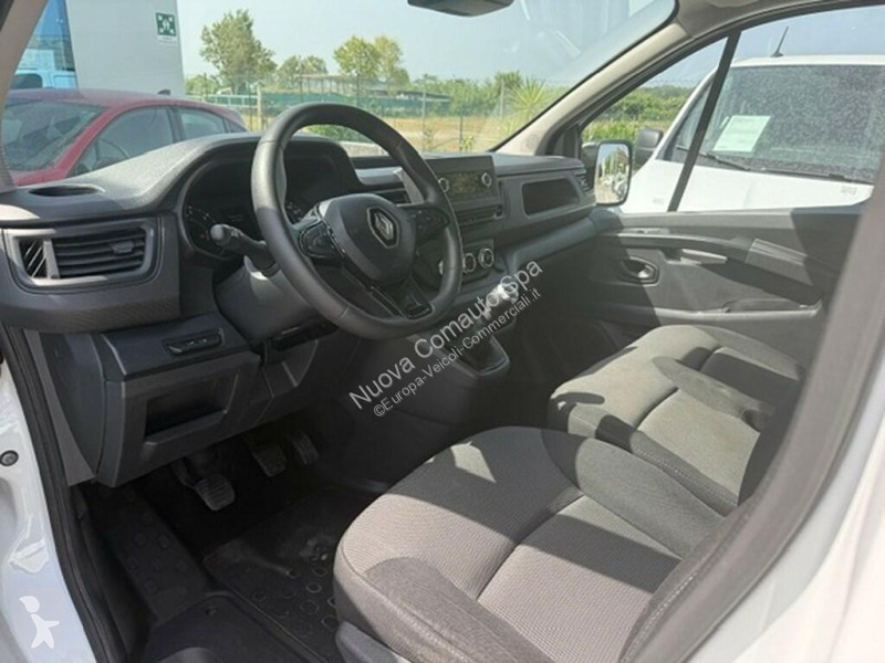 عربة نفعية Renault IV
