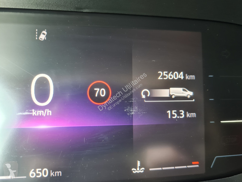 Furgoneta Renault TRAFIC III COMBI 2.0 BLUE DCI...