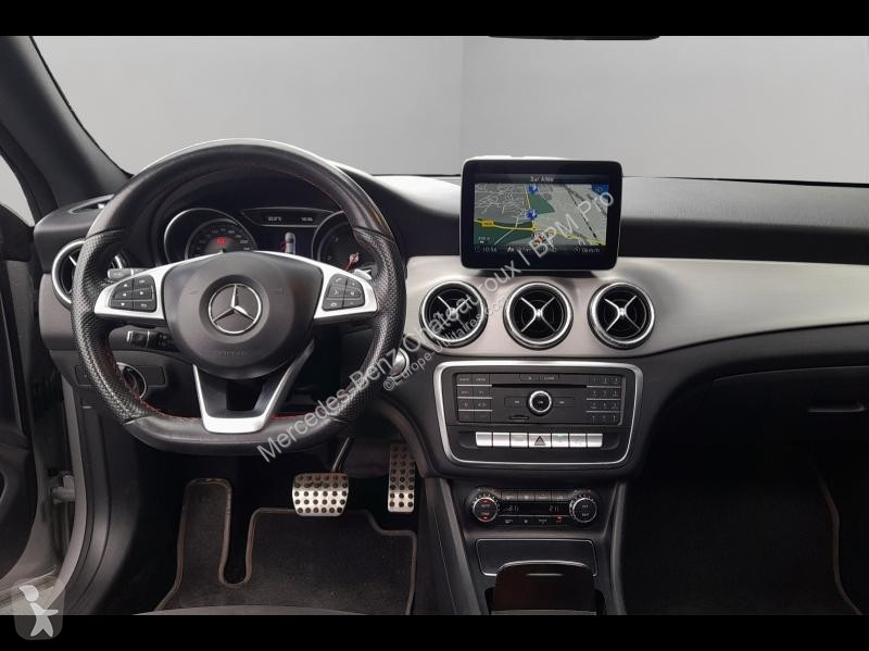 Véhicule utilitaire Mercedes CLA 220 d...