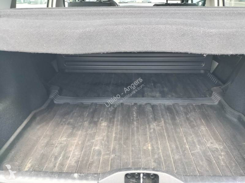 عربة نفعية Citroën 1.5 BLUEHDI 100CH FELL NAV