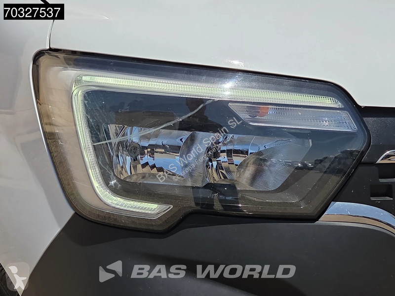 Renault Furgón Caja Cerrada – LED - Navegación...