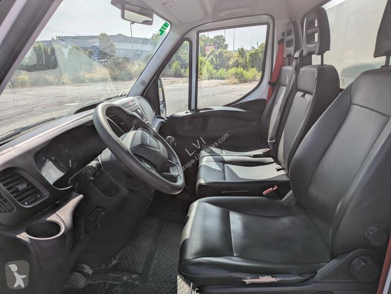 Véhicule utilitaire Iveco CCb 35C16H3.0...