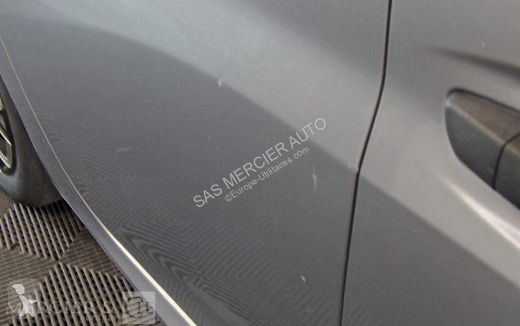 عربة نفعية Peugeot