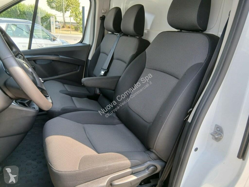 عربة نفعية Renault IV