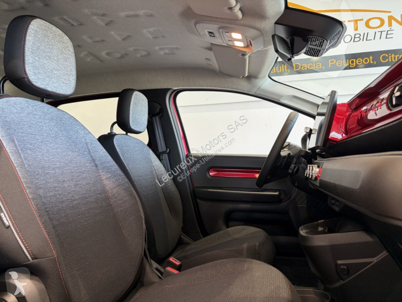 Veicolo commerciale Renault E-tech (4) techno...