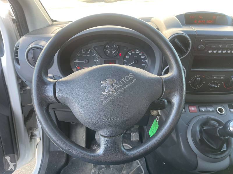 عربة نفعية Peugeot