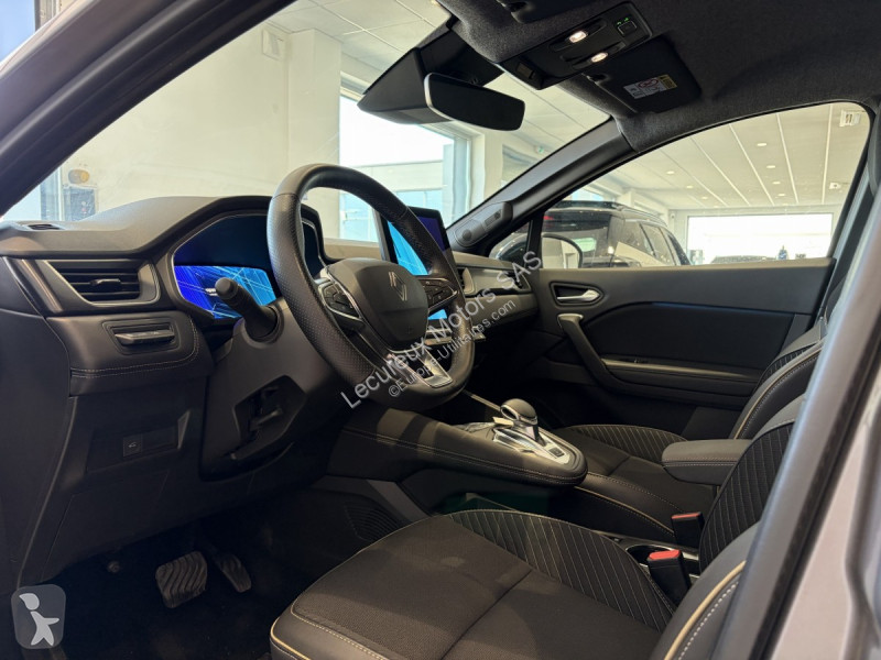 Renault iconic E-Tech full hybrid 145 Transporter
