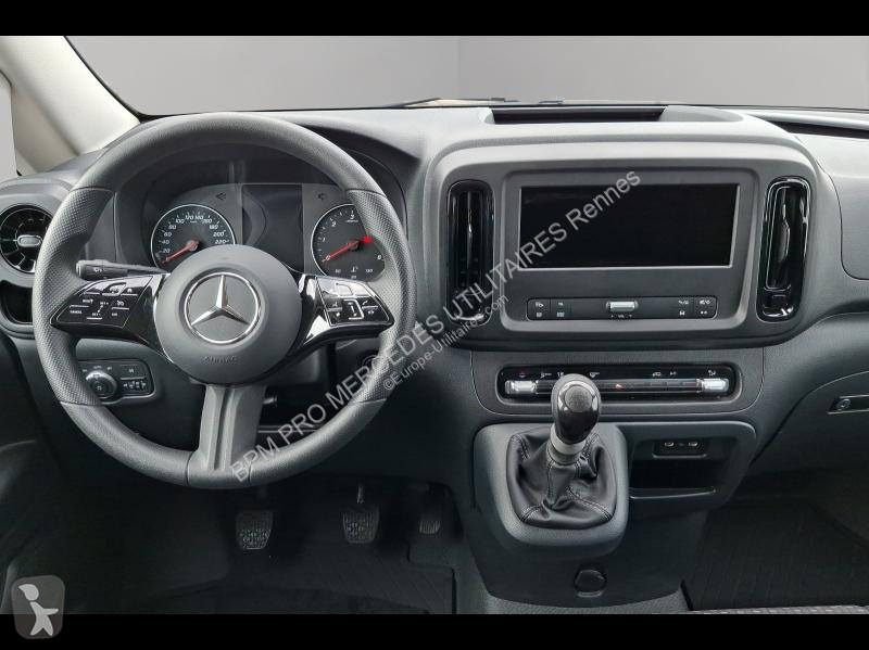 Véhicule utilitaire Mercedes Fg 114 CDI Mixto...