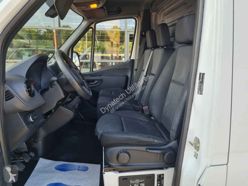 Véhicule utilitaire Mercedes SPRINTER FG 214...