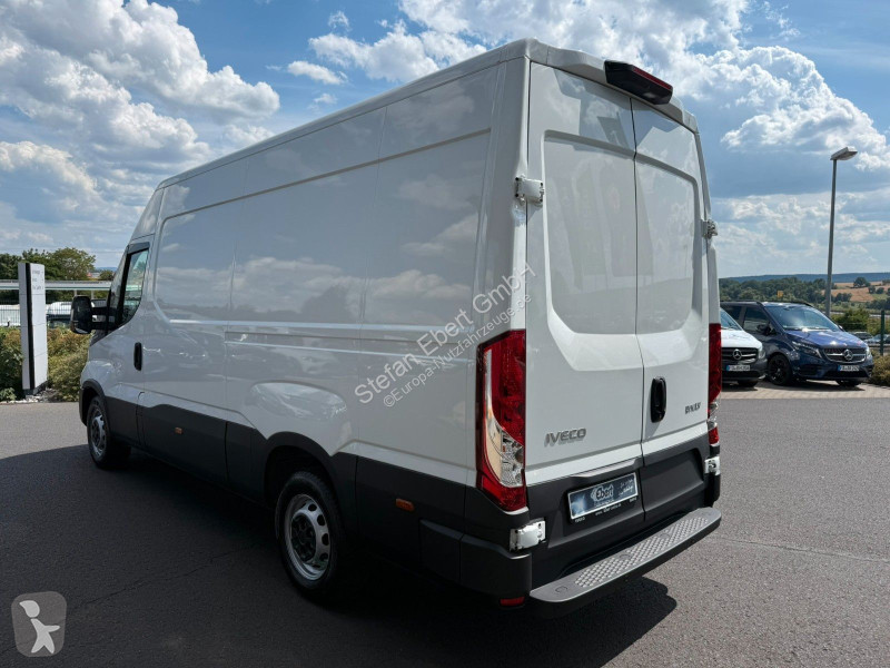 Iveco 35S16A8 V Kastenwagen *R 3520 mm*...