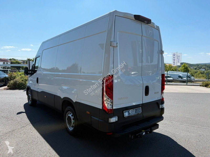 عربة نفعية Iveco 35S18HA8 V Kastenwagen *R...