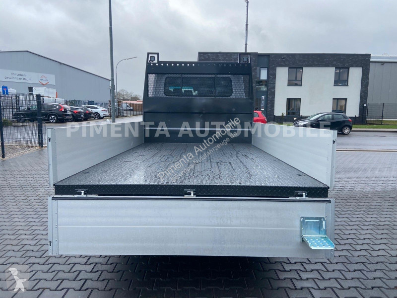 Furgoneta Mercedes 517 43 DOKA 5t PRITSCHE AHK...