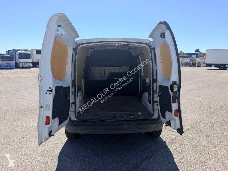 عربة نفعية Renault
