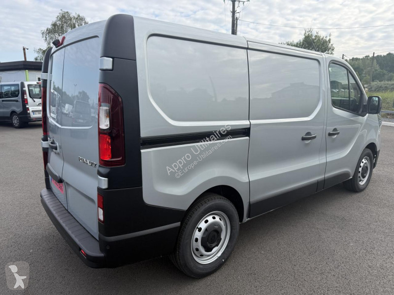 Véhicule utilitaire Renault TRAFIC 3T0 L1H1...