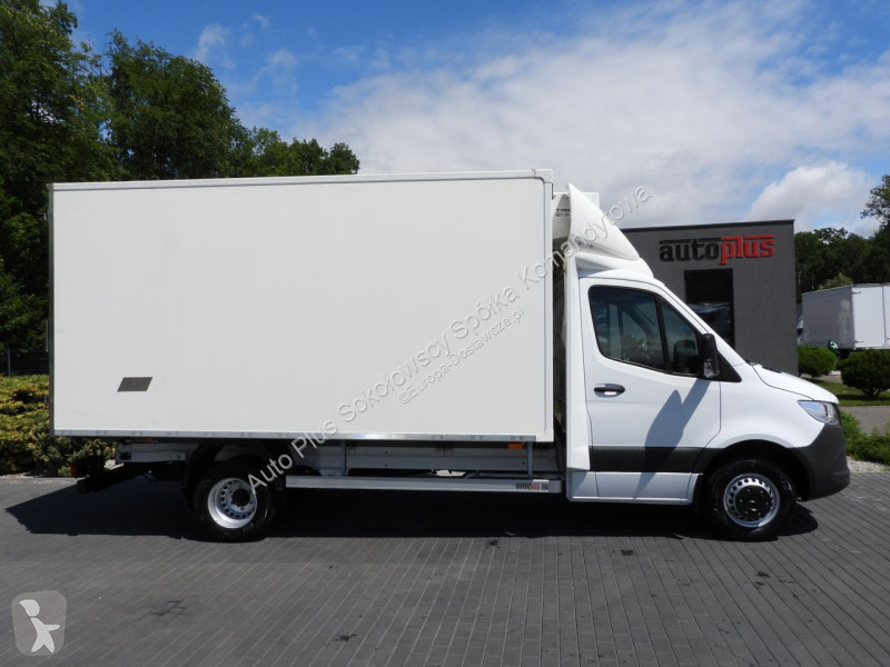 Коммерческий автомобиль Mercedes 25OXER