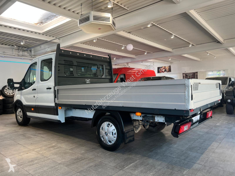 عربة نفعية Ford TDI Maxi DoKa...
