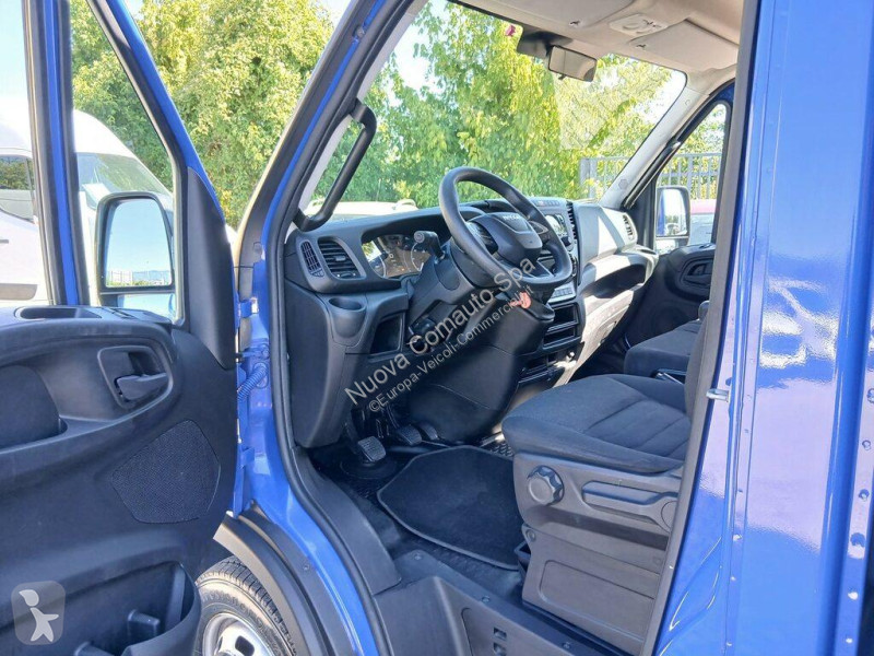 Furgoneta Iveco V