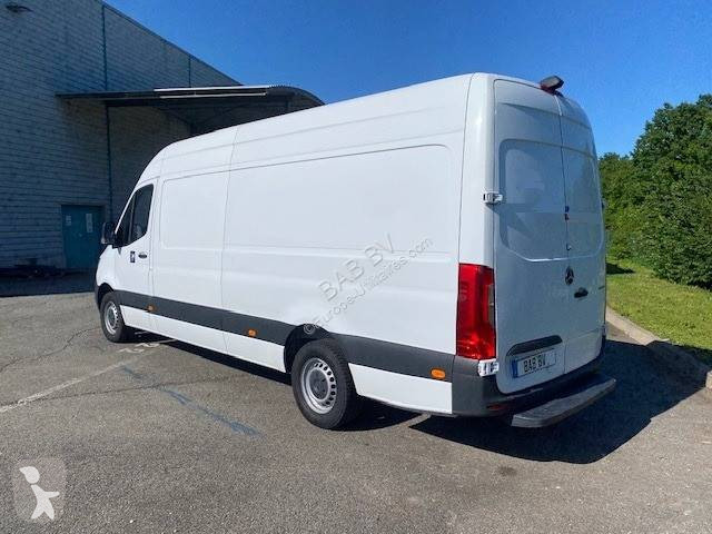 Furgoneta Mercedes